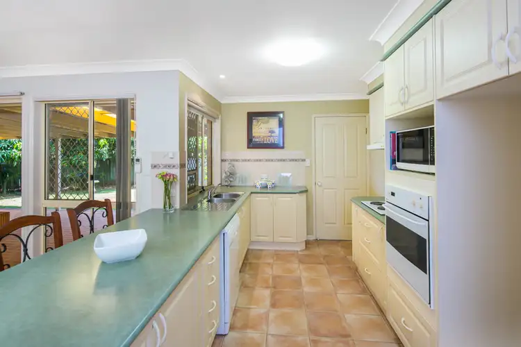 Third view of Homely house listing, 5 Pleasant Court, Cleveland QLD 4163