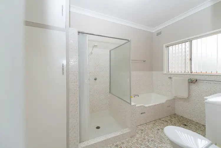 Sixth view of Homely house listing, 10 Diane Street, Tamworth NSW 2340