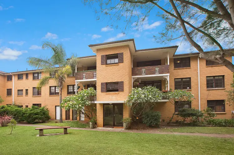 Second view of Homely apartment listing, 7/33 Palomar Parade, Freshwater NSW 2096