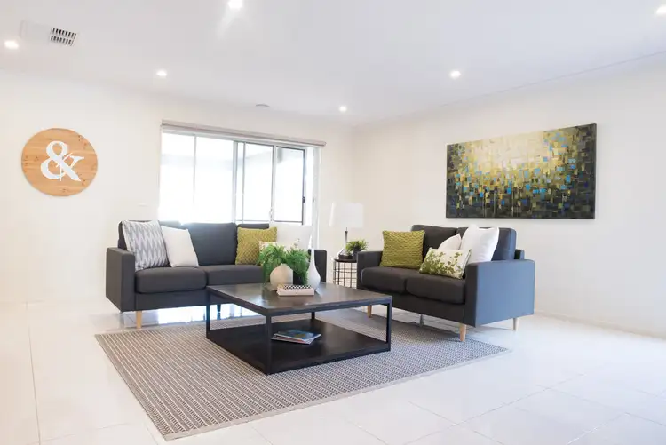 Third view of Homely house listing, 5 Isabel Street, Pakenham VIC 3810