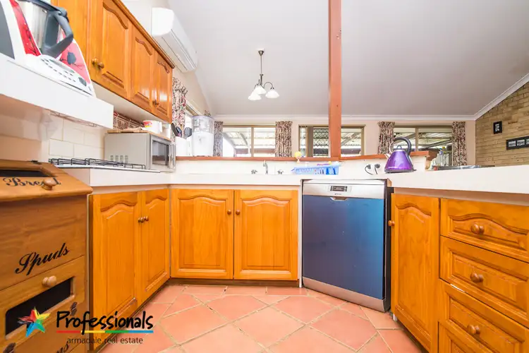 Seventh view of Homely house listing, 10 Westminster Crt, Armadale WA 6112