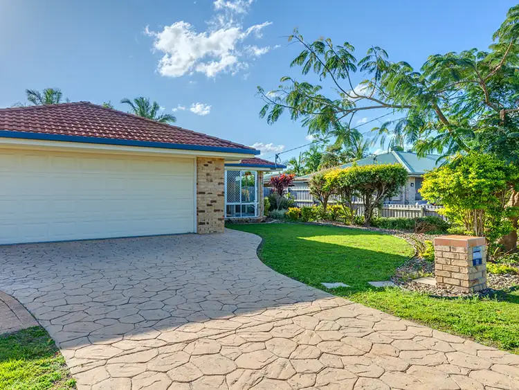 5 Marco Polo Dr, Cooloola Cove QLD 4580