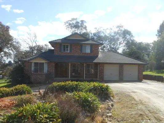 73-75 Elizabeth, Young NSW 2594