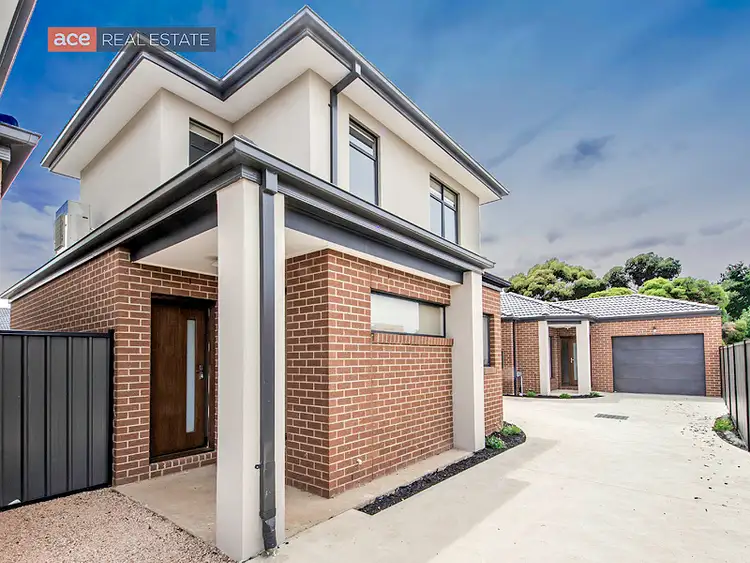 2/108 Wootten Road, Tarneit VIC 3029