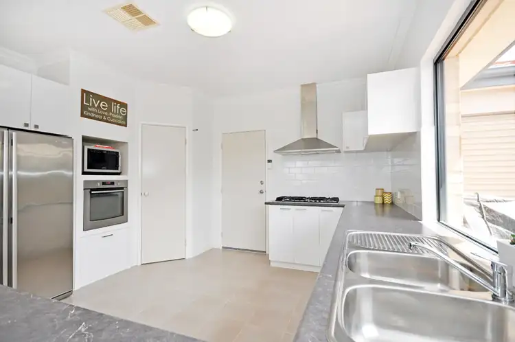 Seventh view of Homely house listing, 8 Waite Ridge, Aveley WA 6069