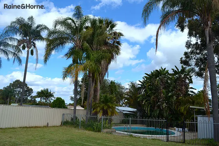 35 Dumsday Drive, Forrestdale WA 6112