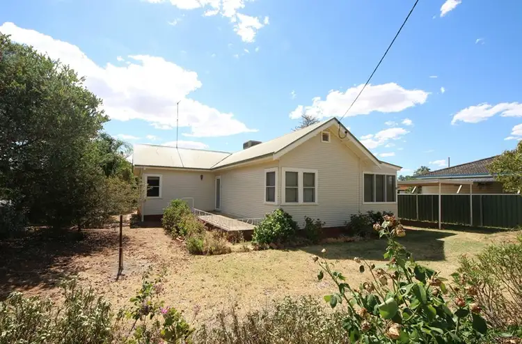 10 Gillis Avenue, Dubbo NSW 2830