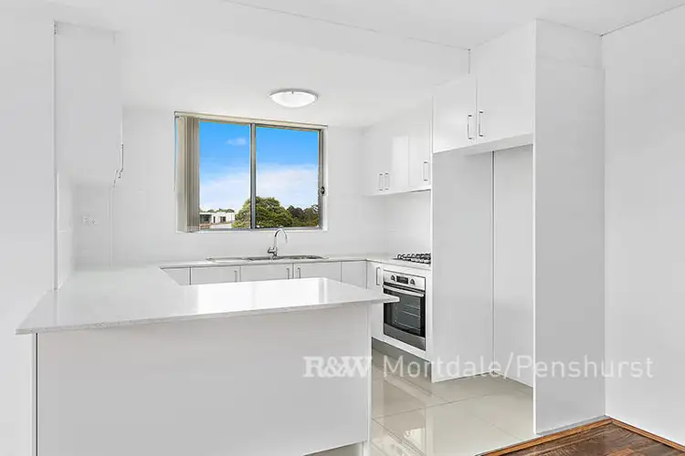 Fourth view of Homely unit listing, 4/66-68 Lawrence Street, Peakhurst NSW 2210