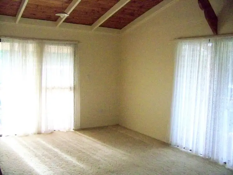 Fourth view of Homely house listing, 28 CRESTHAVEN, Lamb Island QLD 4184