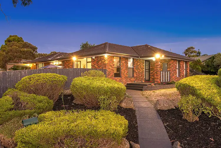 1 Rawdon Court, Mill Park VIC 3082