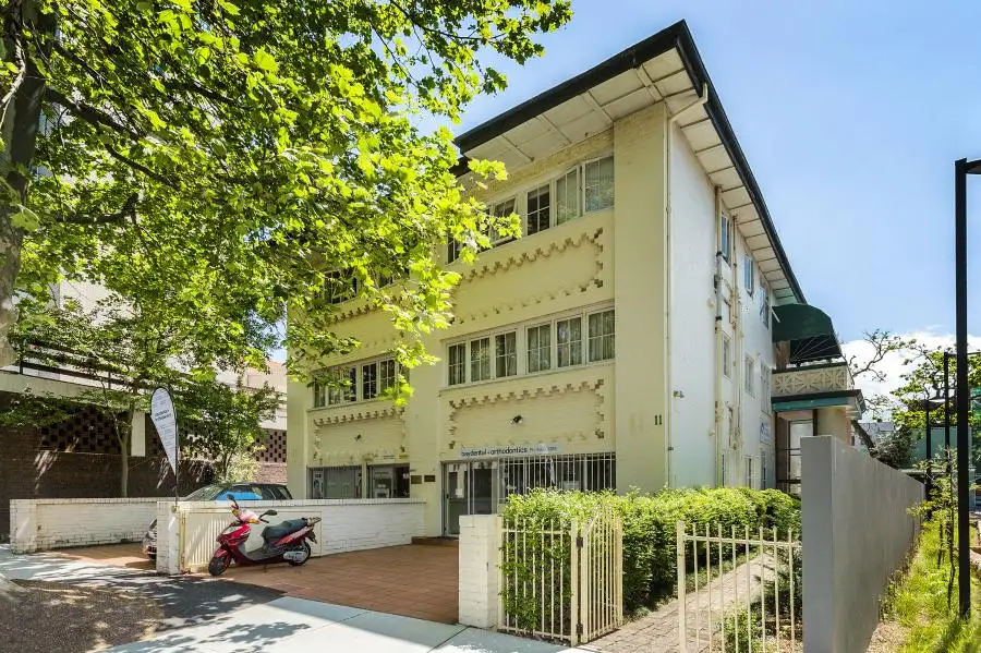 Main view of Homely unit listing, 10/11 Patterson Street, Double Bay NSW 2028