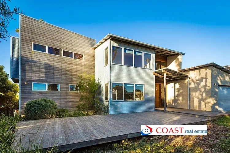 7 Lakeview Avenue, Merimbula NSW 2548