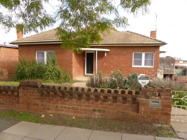 32A Currajong Street, Parkes NSW 2870