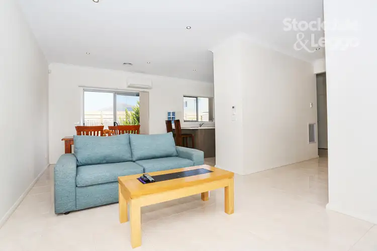 Fifth view of Homely unit listing, 1/15 Greenleaf Circuit, Tarneit VIC 3029