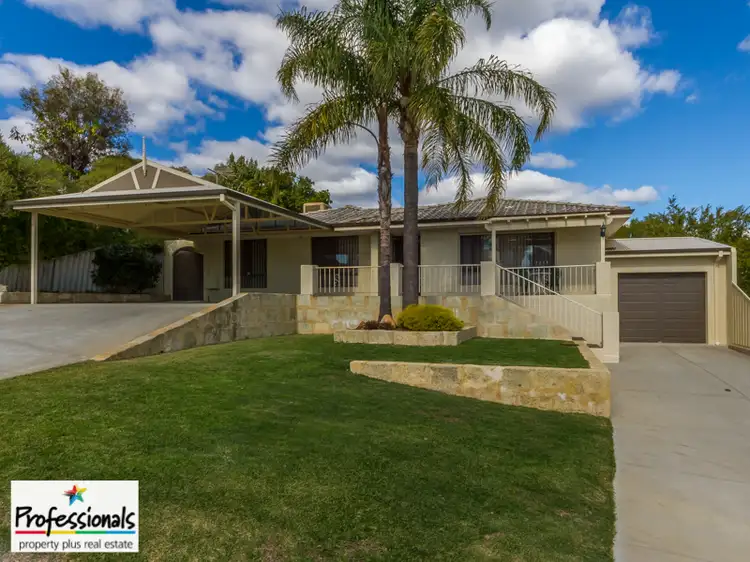 15 Melanda Street, Kelmscott WA 6111