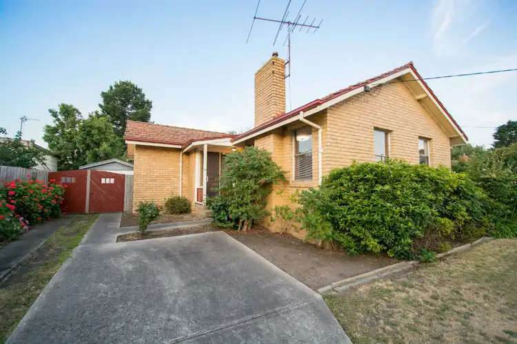 14 Fidge Court, Jacana VIC 3047