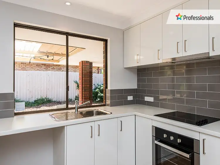 6 Kirk Close, Camillo WA 6111