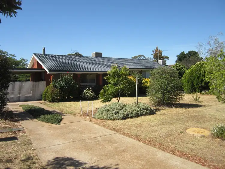 44 Stinson Street, Coolamon NSW 2701