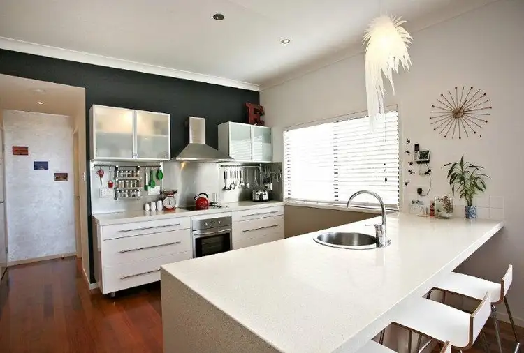 Fourth view of Homely unit listing, 1/182 Prince Edward Pde, Scarborough QLD 4020