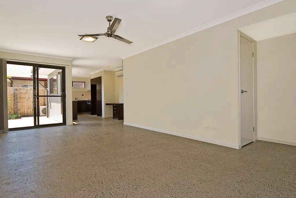 Main view of Homely unit listing, 4/11 Fourth Avenue, Bongaree QLD 4507