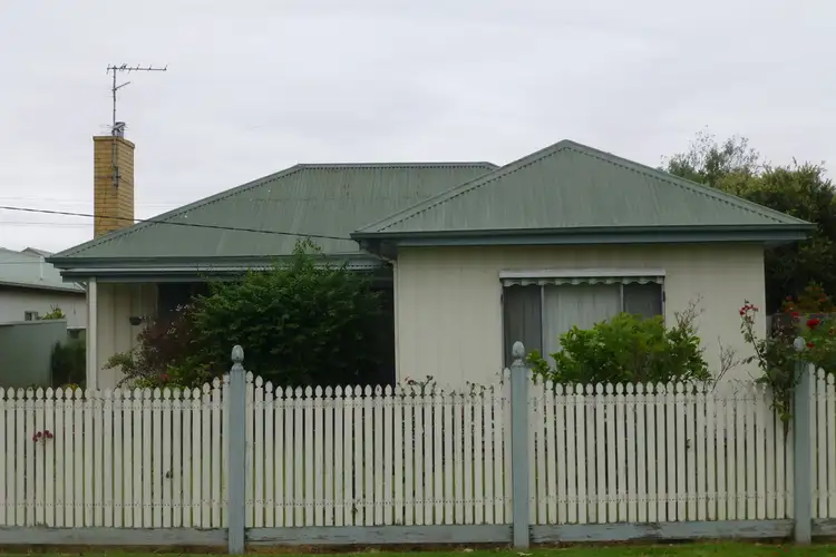 25 DREVERMANN STREET, Bairnsdale VIC 3875