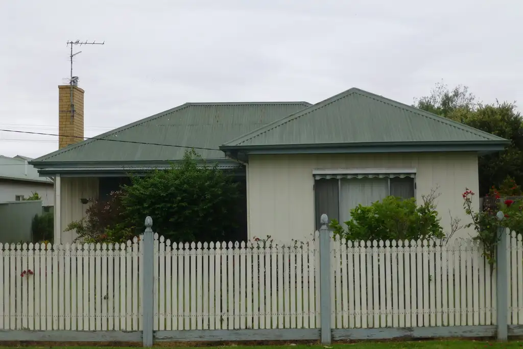 Main view of Homely house listing, 25 DREVERMANN STREET, Bairnsdale VIC 3875