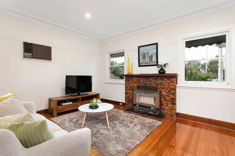 1/194 Haughton Rd, Oakleigh South VIC 3167