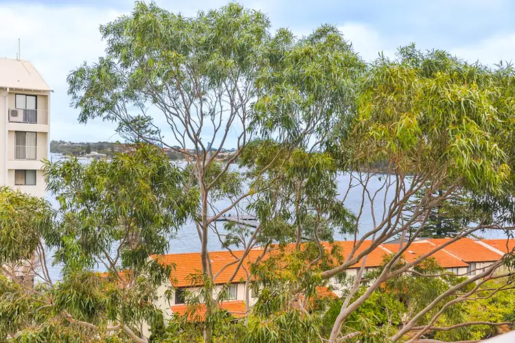 6D/25 Victoria Avenue, Claremont WA 6010