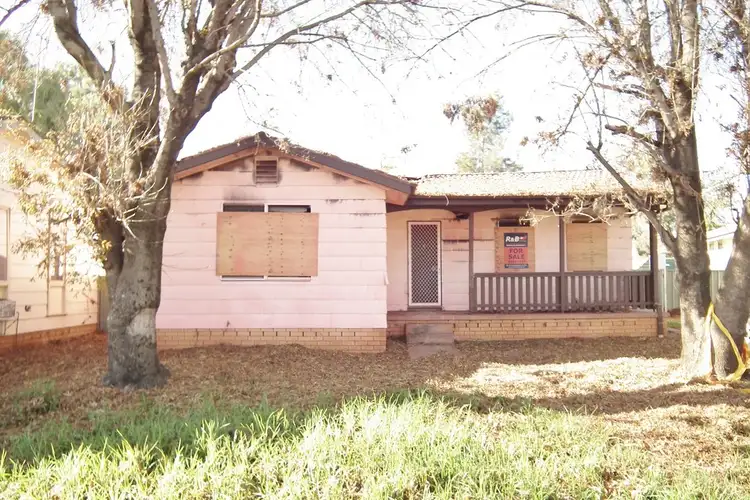9 McKern Place, Griffith NSW 2680