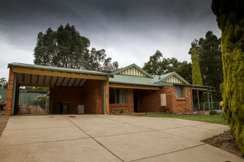 14 Preece Court, Forrestfield WA 6058