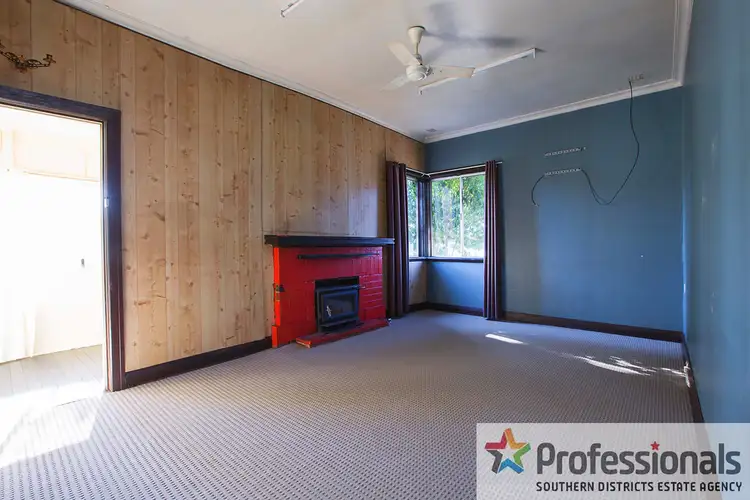 Fifth view of Homely house listing, 3 Doyle, Collie WA 6225
