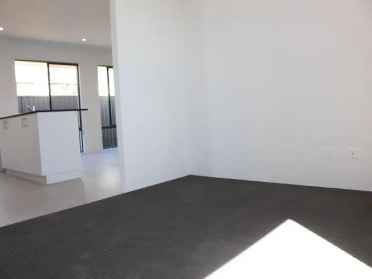 Fifth view of Homely house listing, 161 Sapphire Chase, Wellard WA 6170