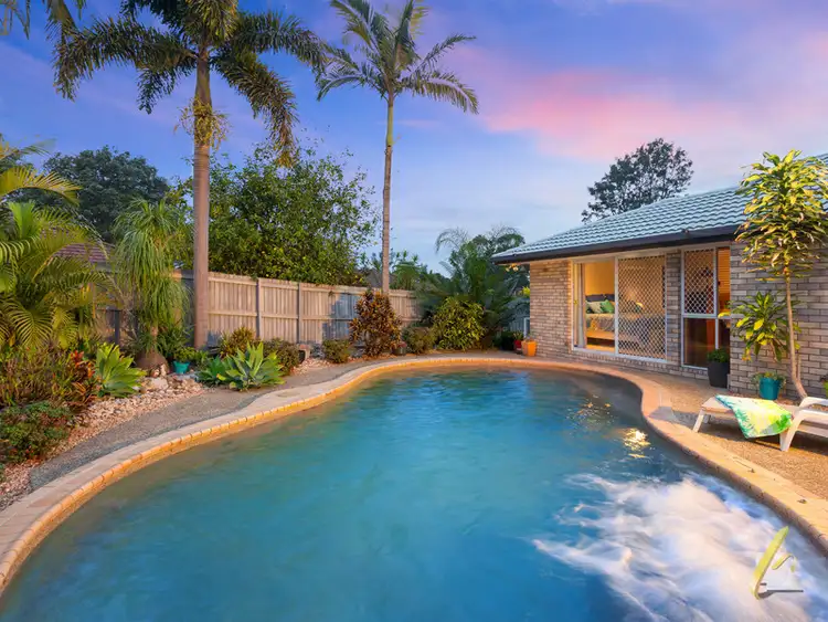 5 Hoop pl, Forest Lake QLD 4078