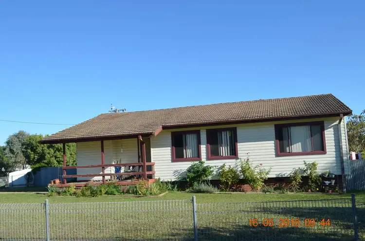 2 GUNDAGAI STREET, Adelong NSW 2729