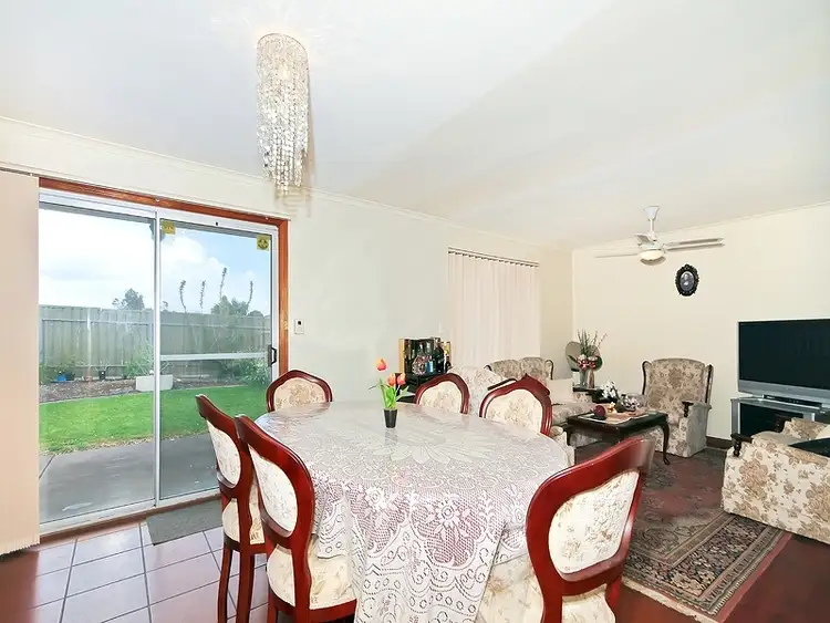 Fourth view of Homely house listing, 33 ROGANA CRESCENT, Hallett Cove SA 5158