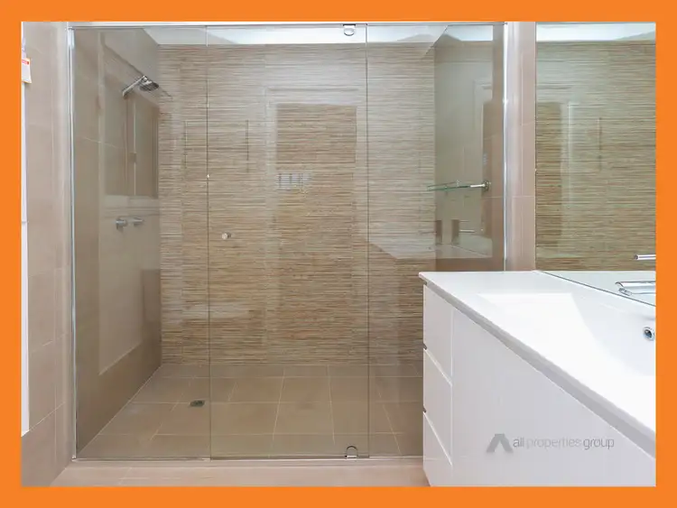 Seventh view of Homely house listing, 10 Pearson Close, Arundel QLD 4214