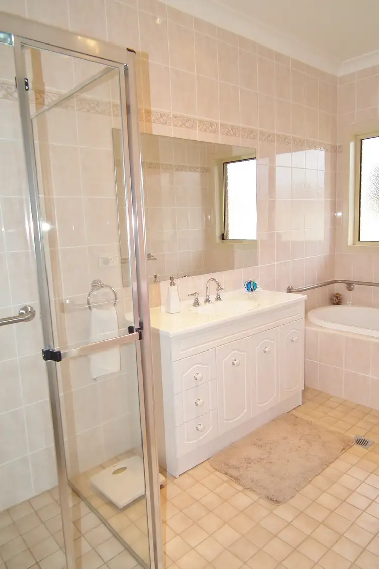 Seventh view of Homely house listing, 25 Little Road, Griffith NSW 2680