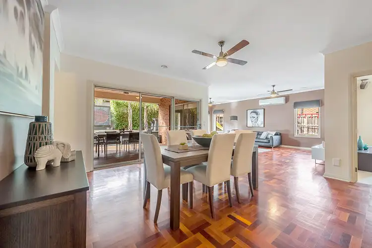 Fifth view of Homely house listing, 17 Cascade Terrace, Craigieburn VIC 3064