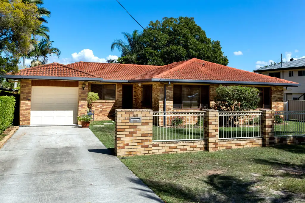 Main view of Homely house listing, 327 Elizabeth Avenue, Clontarf QLD 4019