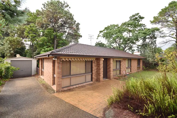 10 Lyndhurst Drive, Bomaderry NSW 2541
