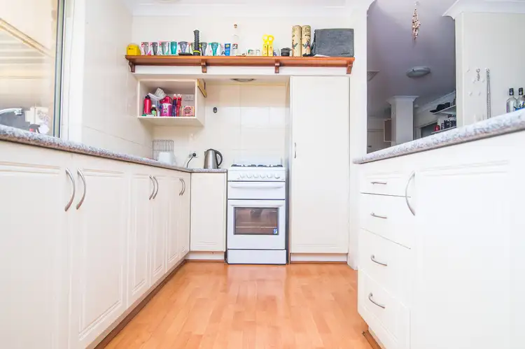 Fifth view of Homely house listing, 2 Greengage Crt, Armadale WA 6112
