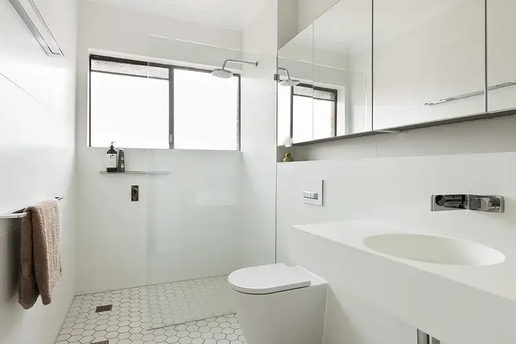 Third view of Homely apartment listing, 5/25 Dalley Street, Bondi Junction NSW 2022