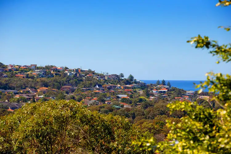 12 Rowena Road, Narraweena NSW 2099