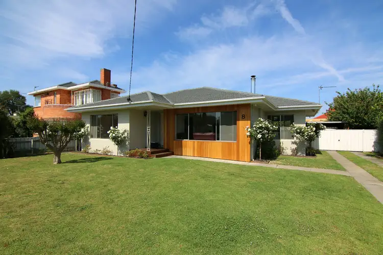 8 McCulloch Street, Bairnsdale VIC 3875