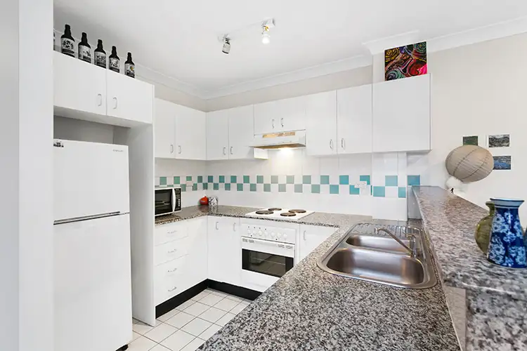 Fourth view of Homely unit listing, 2/274-300 Anzac Parade, Kensington NSW 2033