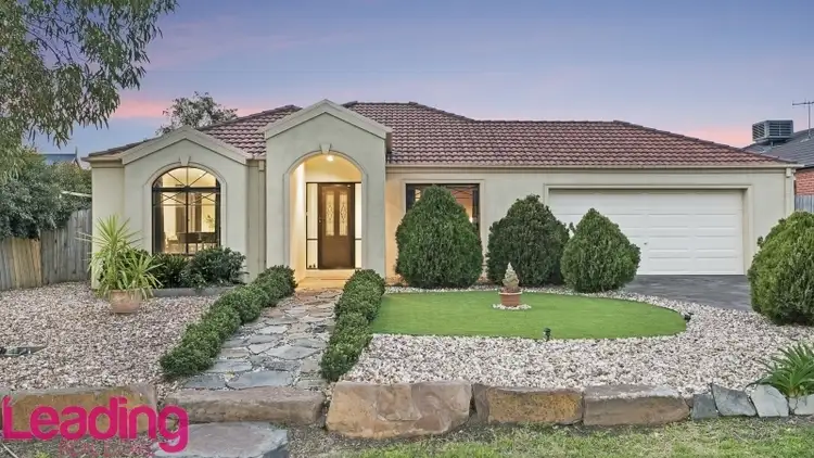 16 Orchardview Grove, Sunbury VIC 3429