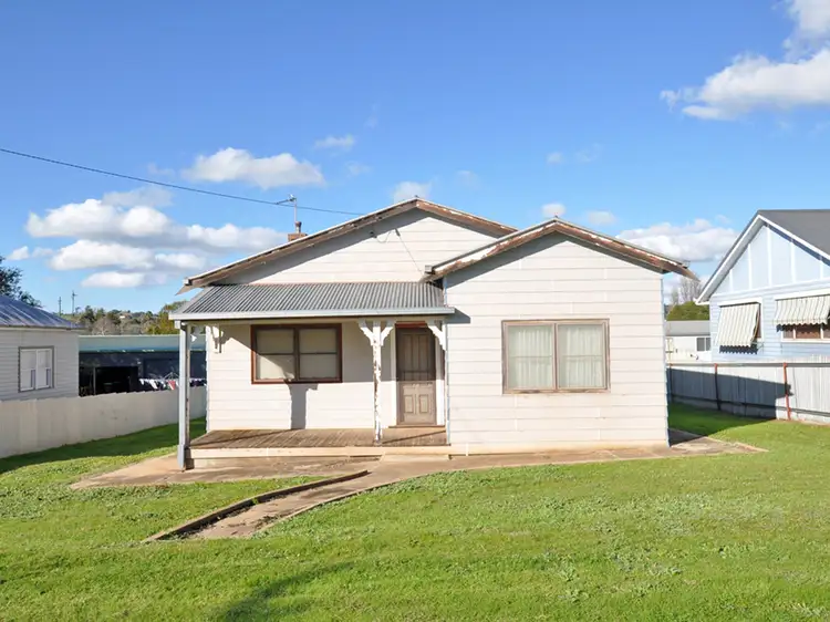 58 Joffre Street, Junee NSW 2663