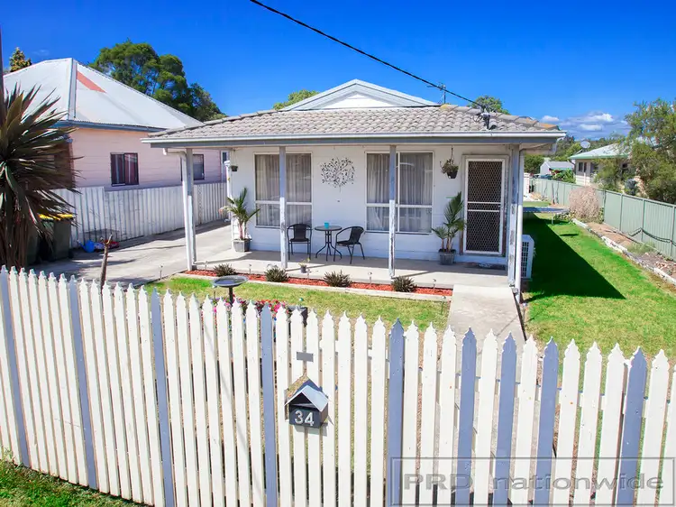 34 Whitburn Street, Greta NSW 2334