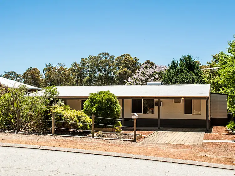 11 George Street, Jarrahdale WA 6124