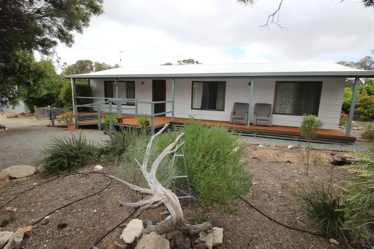 6 Douglas Street, Coffin Bay SA 5607